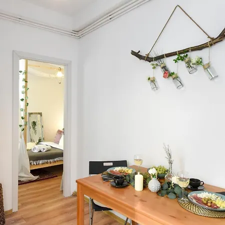 Timeless Elegance & Modern Comfort- Premium In The Heart Of The Apartamento *