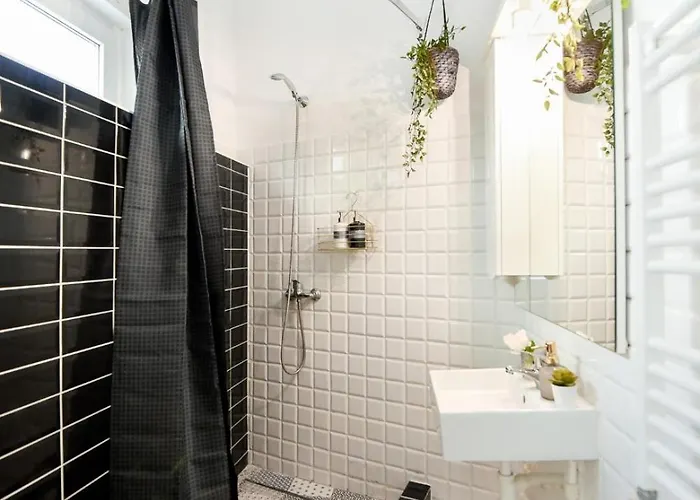 Timeless Elegance & Modern Comfort- Premium In The Heart Of The Apartmán *