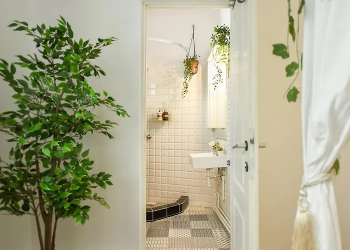 Апартаменти Timeless Elegance & Modern Comfort- Premium In The Heart Of The