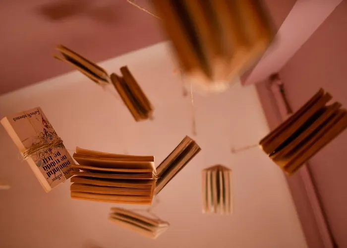 Timeless Elegance & Modern Comfort- Premium In The Heart Of The Lägenhet *